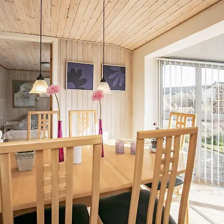 Three-bedroom In 54