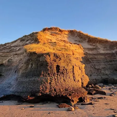 8 Person In Lokken-by Traum *