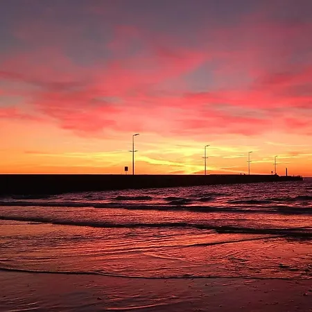 8 Person In Lokken-by Traum