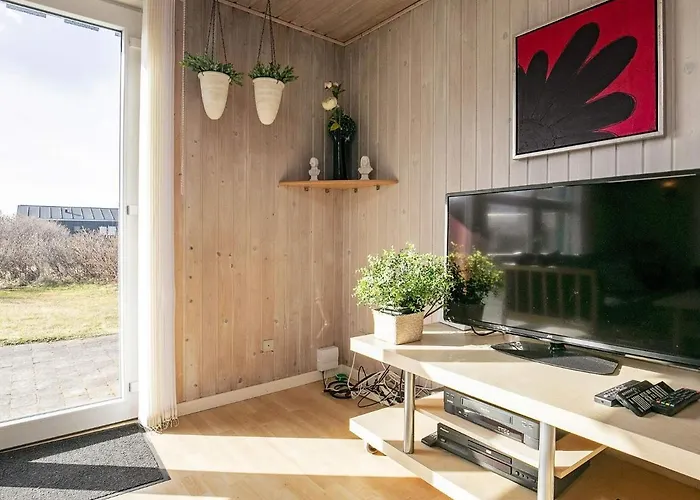 8 Person In Lokken-by Traum Løkken