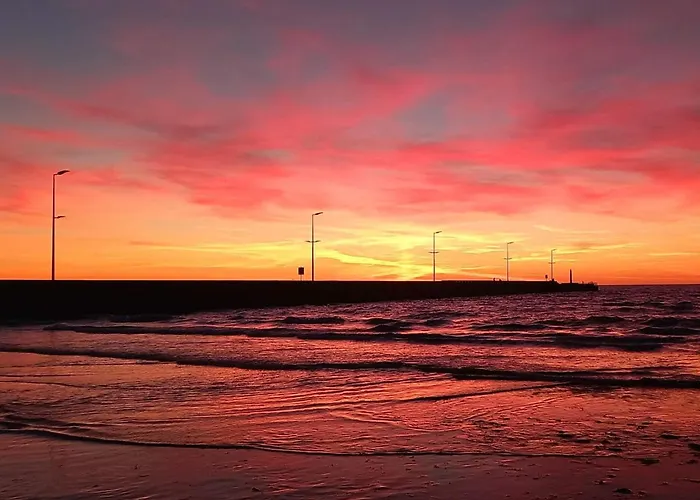 8 Person In Lokken-by Traum