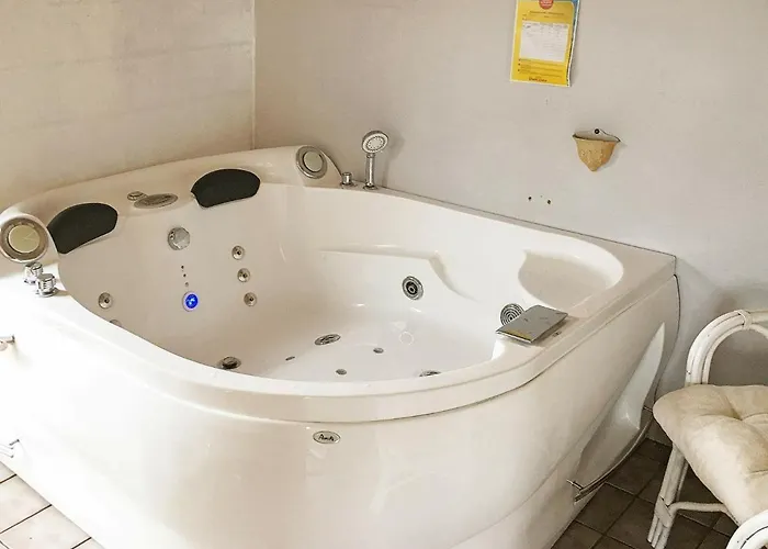 8 Person In Lokken-by Traum Nyaraló